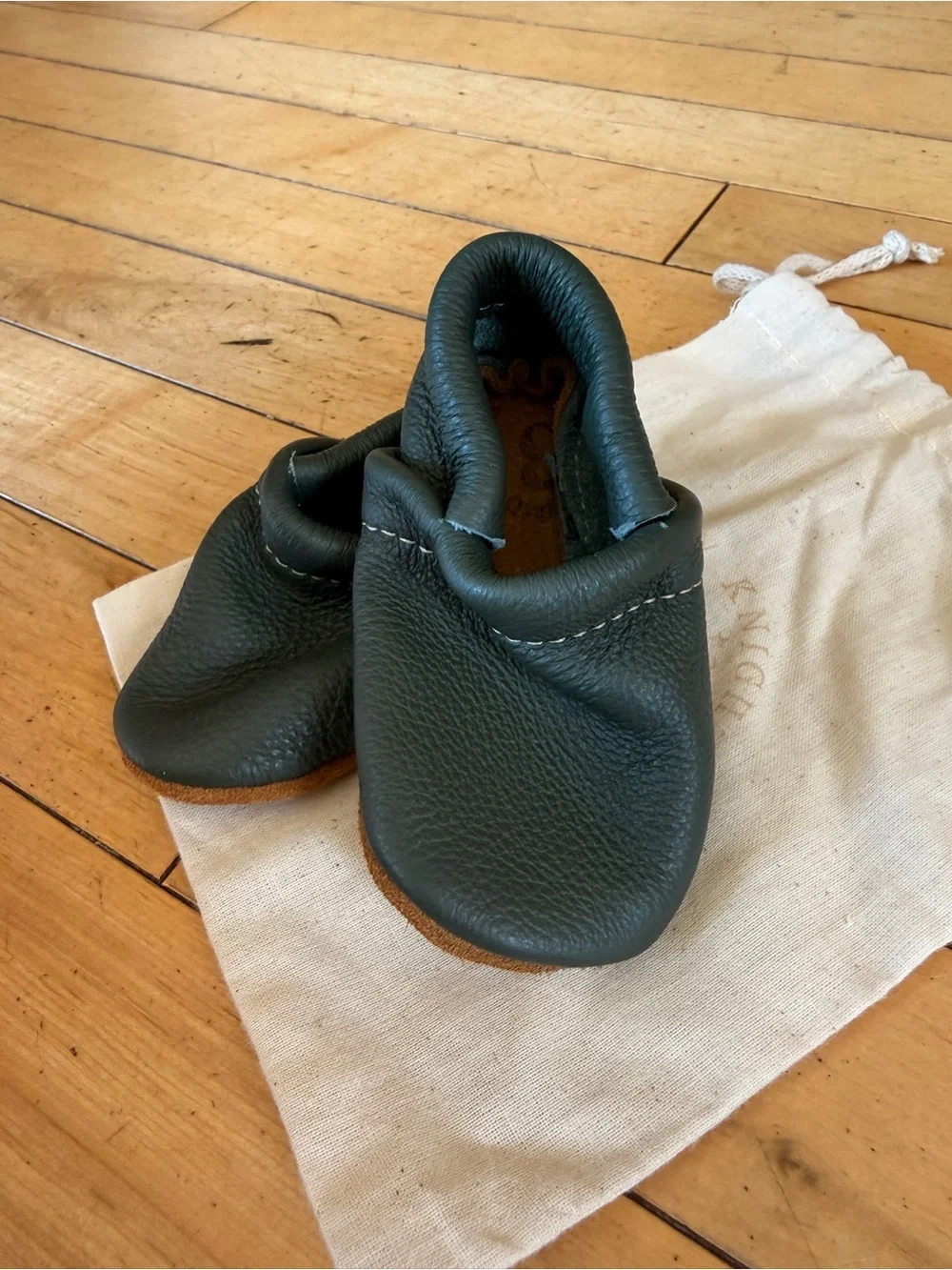 Starry Knight Baby Shoes. Soft Leather Kids Shoes SIZE 3 - Dark Green